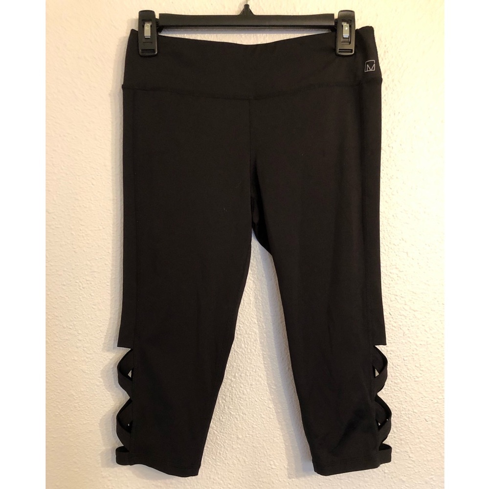 Material Girl black crop crisscrossed leggings M